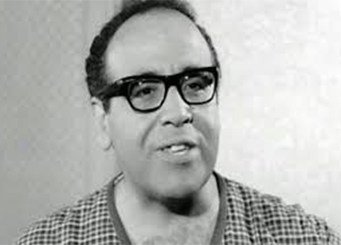 حسن مصطفي